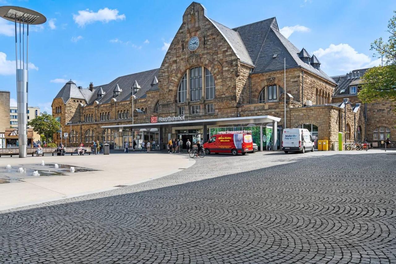 Apartment 4, direkt am Bahnhof Aachen Bagian luar foto